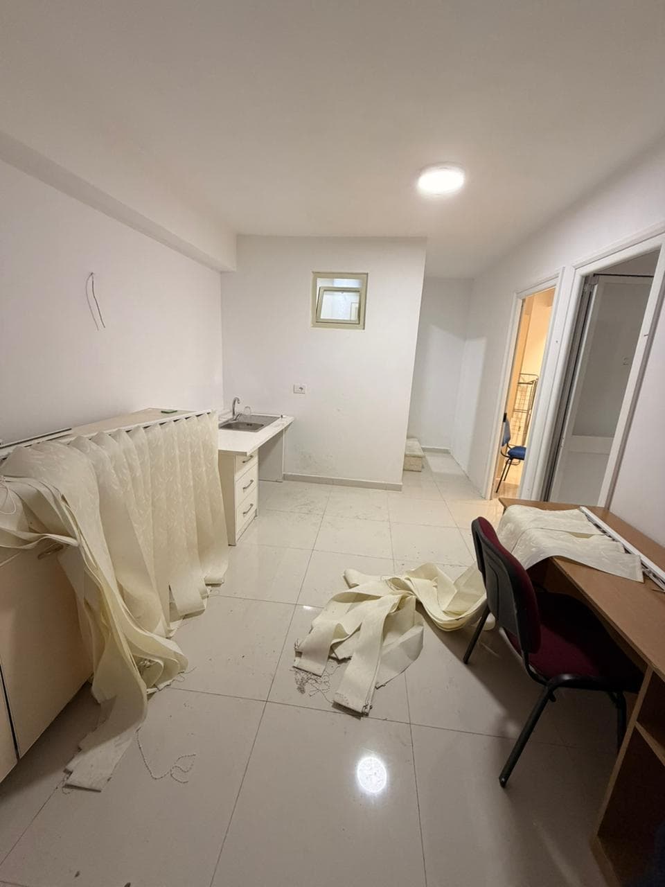 Shitet apartament 1+1 ne Fresk 2