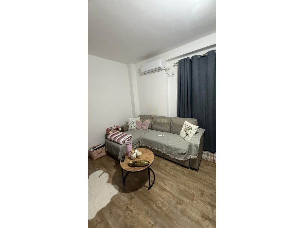 Jepet me qera apartament 1+1 ne Selite