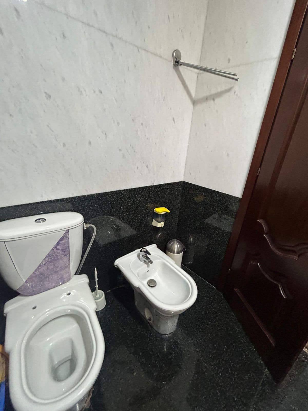 Jepet me qera apartament 2+1 Bulevardi Zogu 1 2