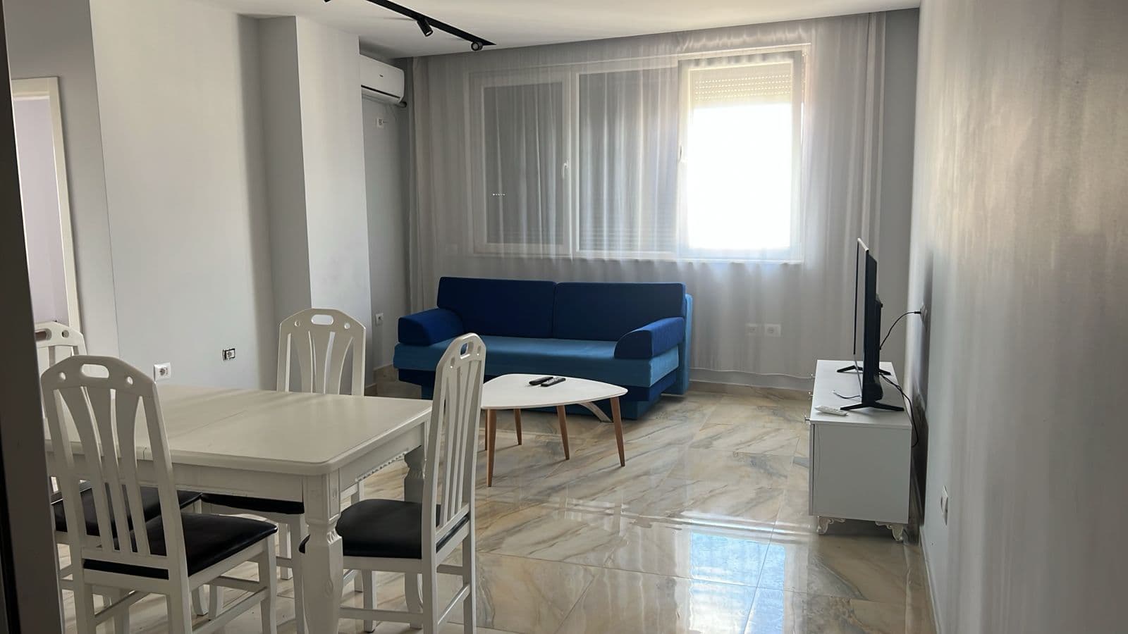 Jepet me qera duplex 2+1+2 Shkoze