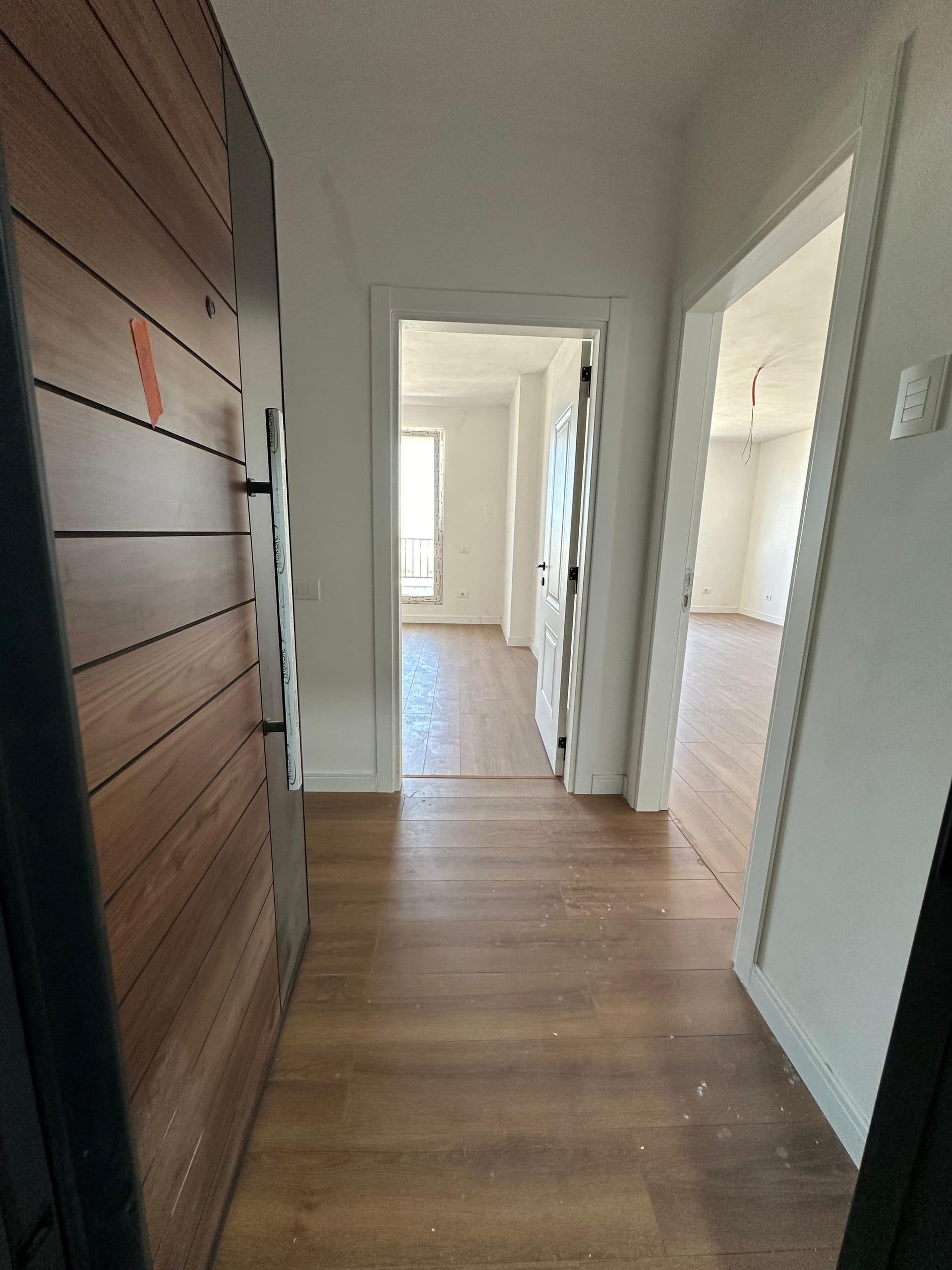 Apartament 2+1 Për Shitje në Kamëz, 100 Milion Lekë. | 111.27 m²