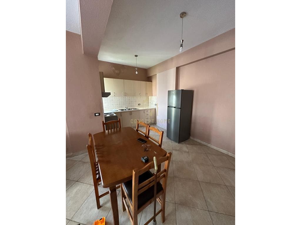 Apartament 3+1 Për Qira në Ali Demi, Tiranë - 500€ | 130 m² 2