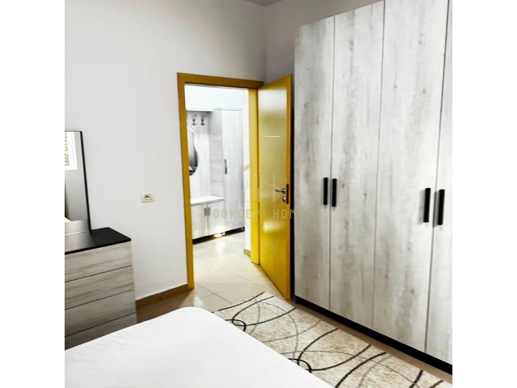 Jepet me qera Apartament 1+1 tek Rruga 5 Maji 4