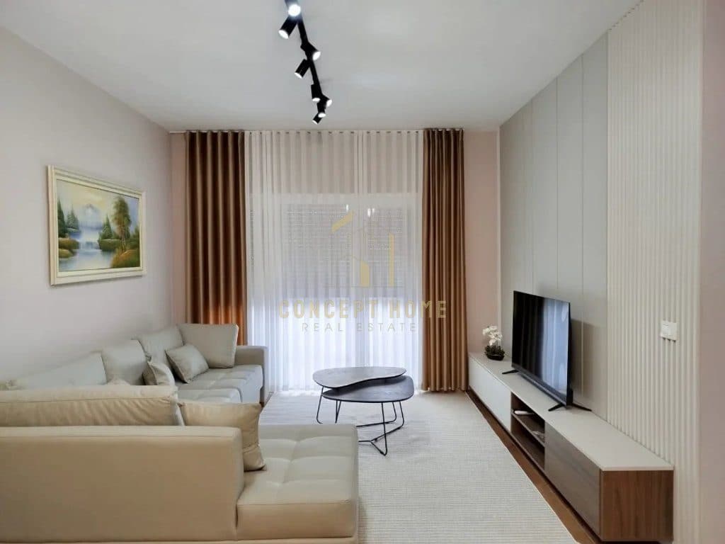 Jepet me qera apartament 1+1 tek Pazari i Ri
