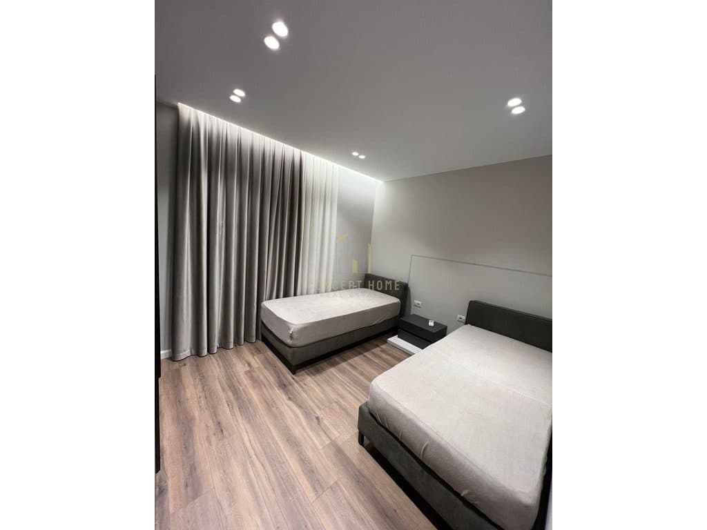Jepet me qera apartament 2+1 tek 4