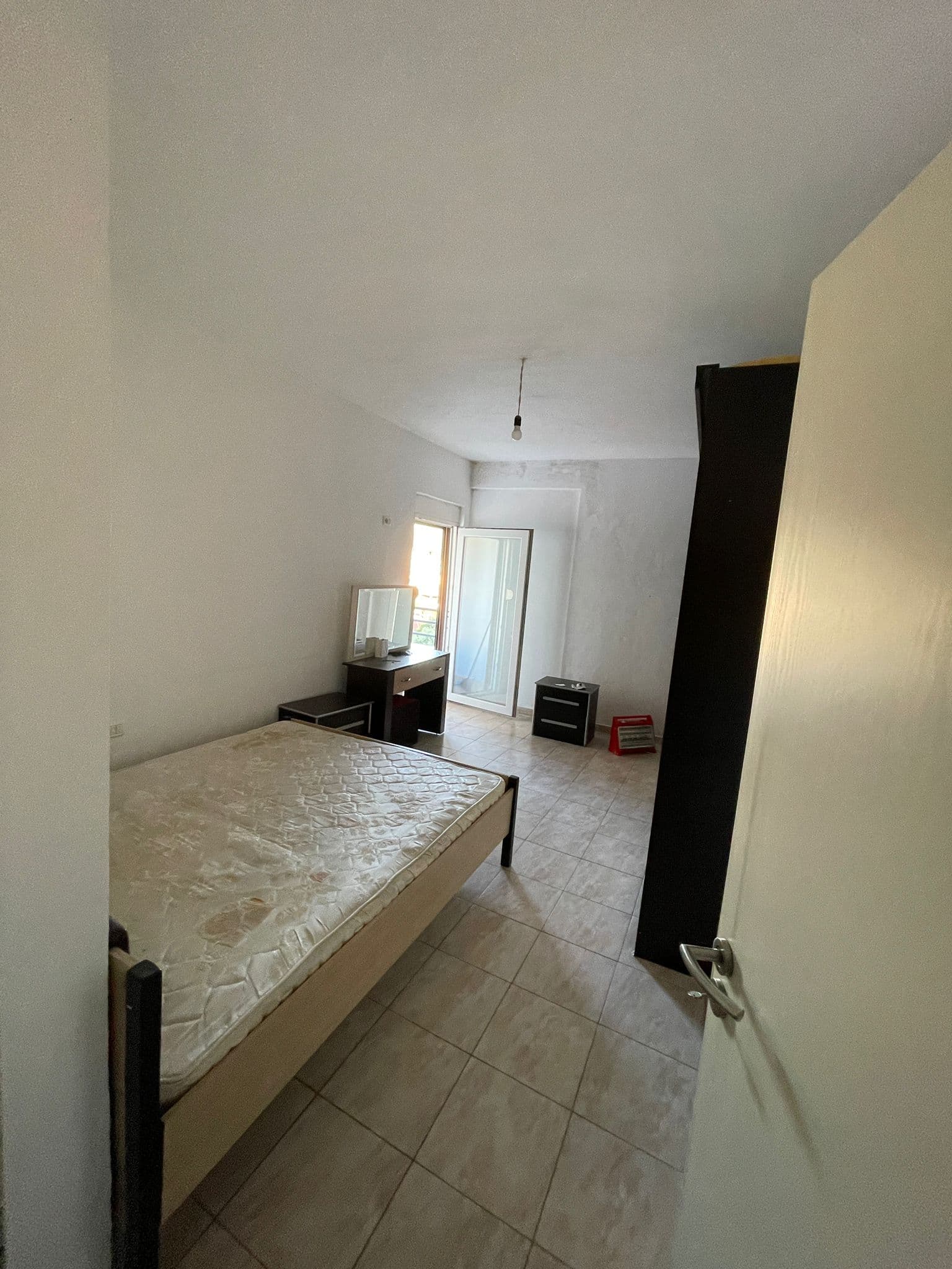 Shitet Apartament 1+1 ne Yzberisht 4