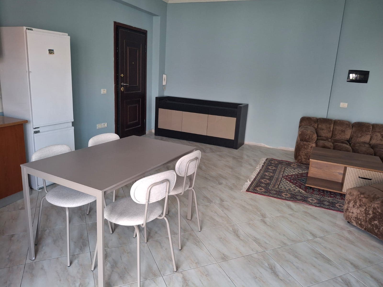 Jepet me qera Apartament 1+1 te Kodra Priftit