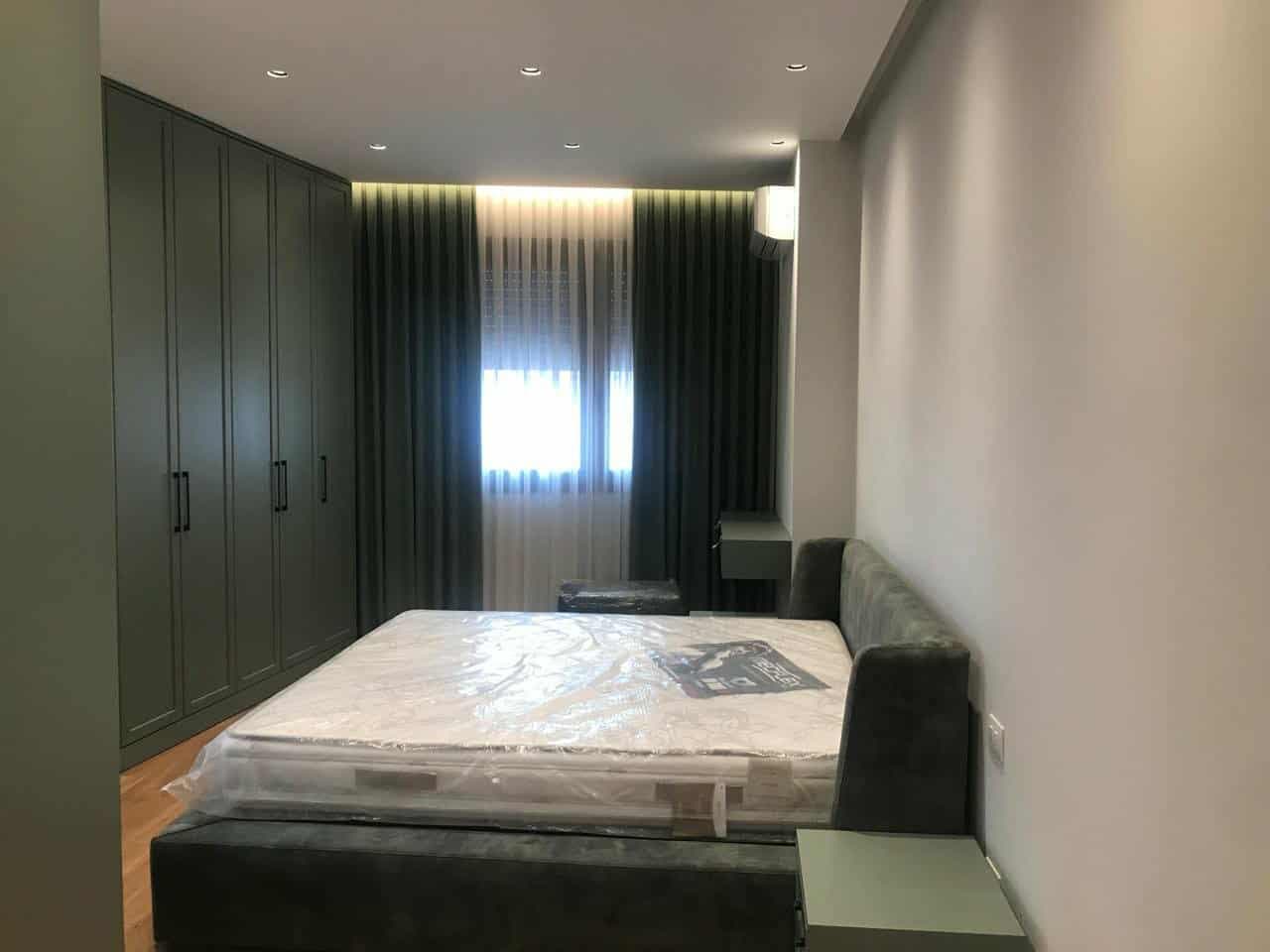 Apartament 2+1+2 Me Qira në Qendër të Tiranës - 2000€ | 98 m² 4