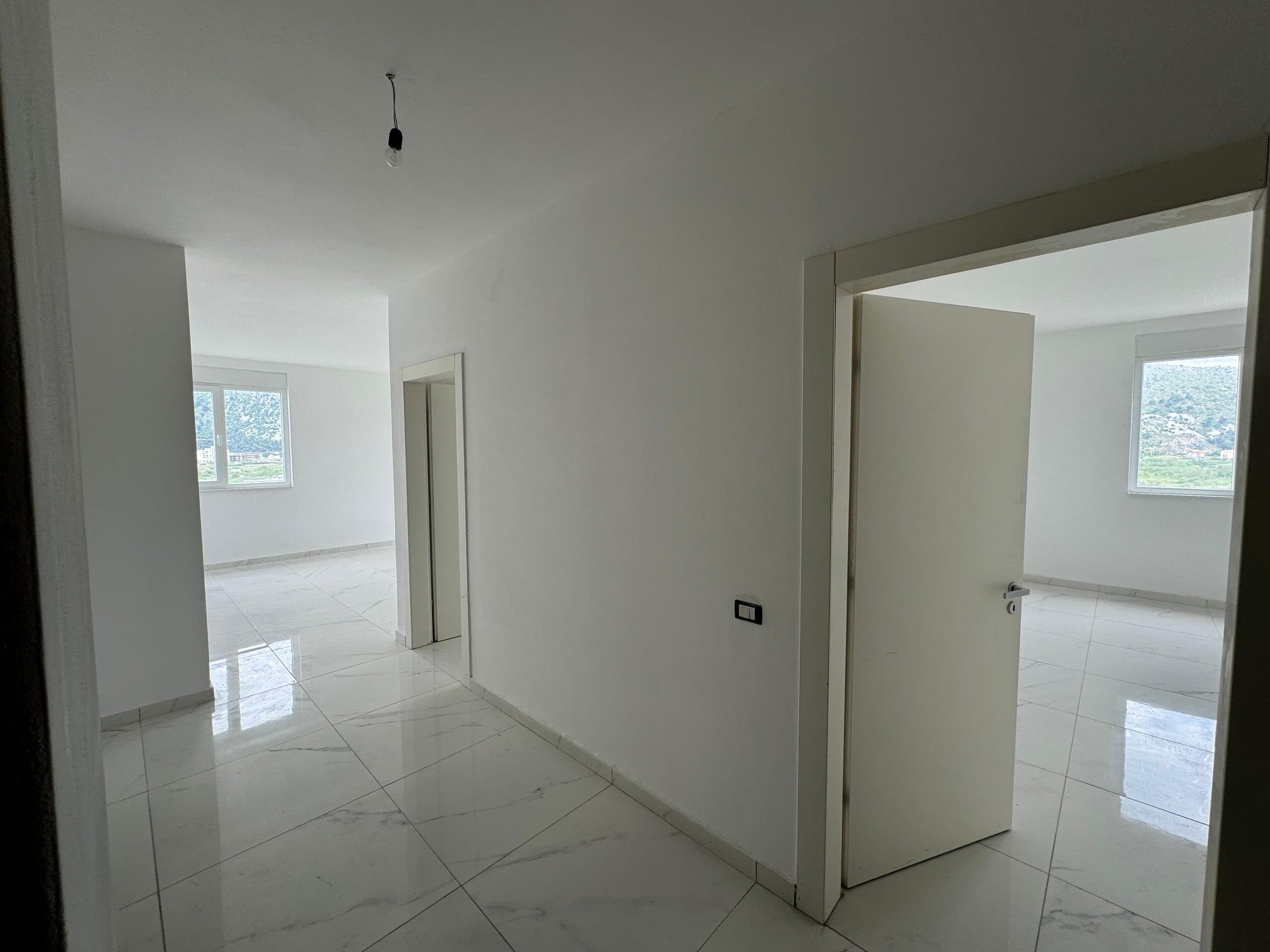 Shitet apartament 2+1+2 ne Shengjin