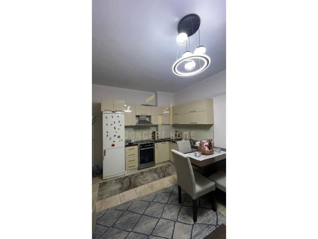 Apartament 2+1 Me Qira në Astir, Tiranë - 450€ | 80 m²
