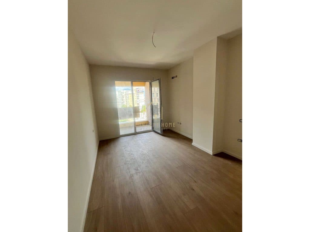 Shitet apartament 1+1 tek Fusha e Aviacionit (IBN Residence) 3