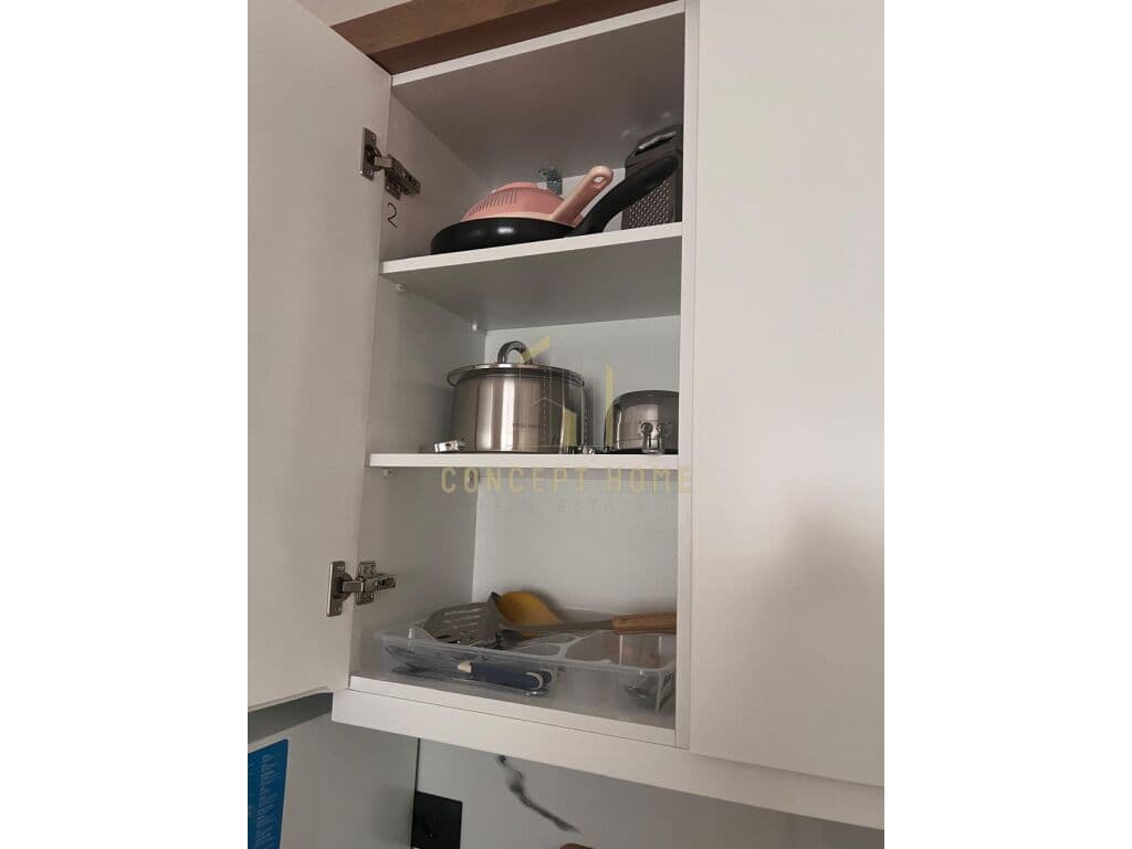 Jepet me qera super apartament 2+1 tek Blloku vilave Komune 4