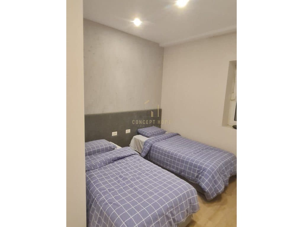 Shitet Apartament 2+1+2 tek Rruga e Kavajes 3