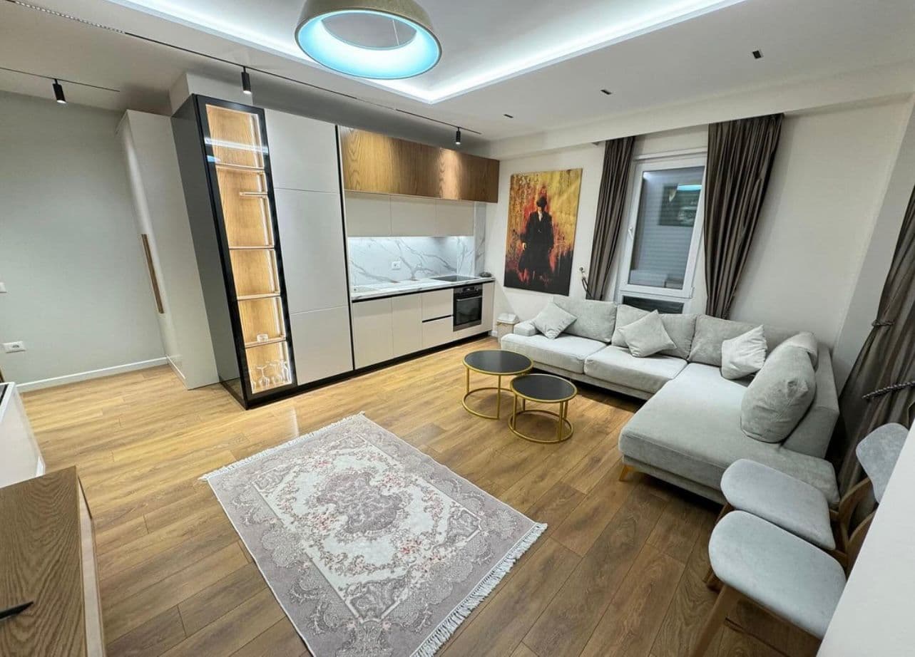 Super Apartament 2+1 me qira ne Qender te Tiranes 2