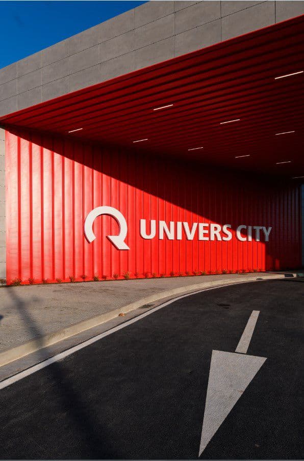 Shitet Apartament 1+1 tek Univers City