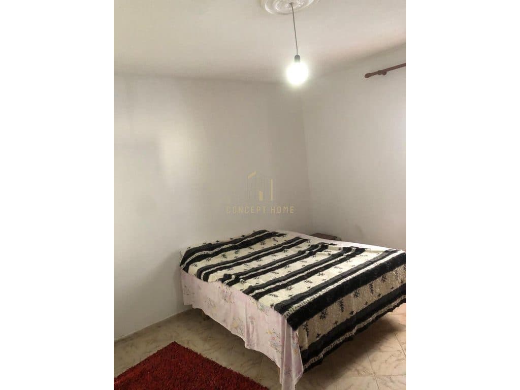 Jepet me qera shtepi private 2+1 Mbrapa Fakultetit Mjeksise 3