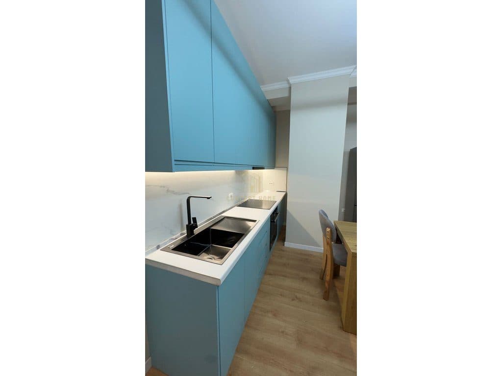 Jepet me qera Apartamenti 2+1 tek 5 Maji 2