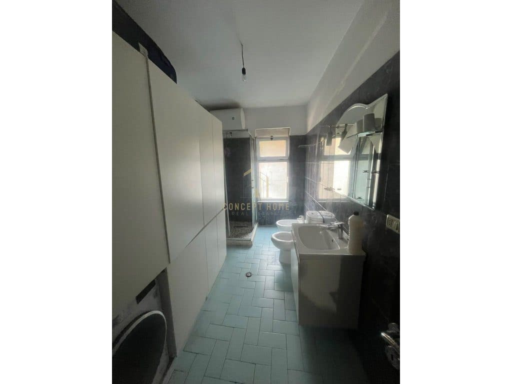 Jepet me qera Apartament 2+1 ne Astir 2
