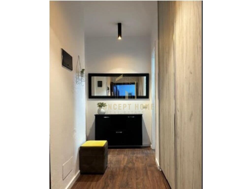 Shitet Apartament 1+1 tek Xhamia e Tabakve/150,000 euro 4