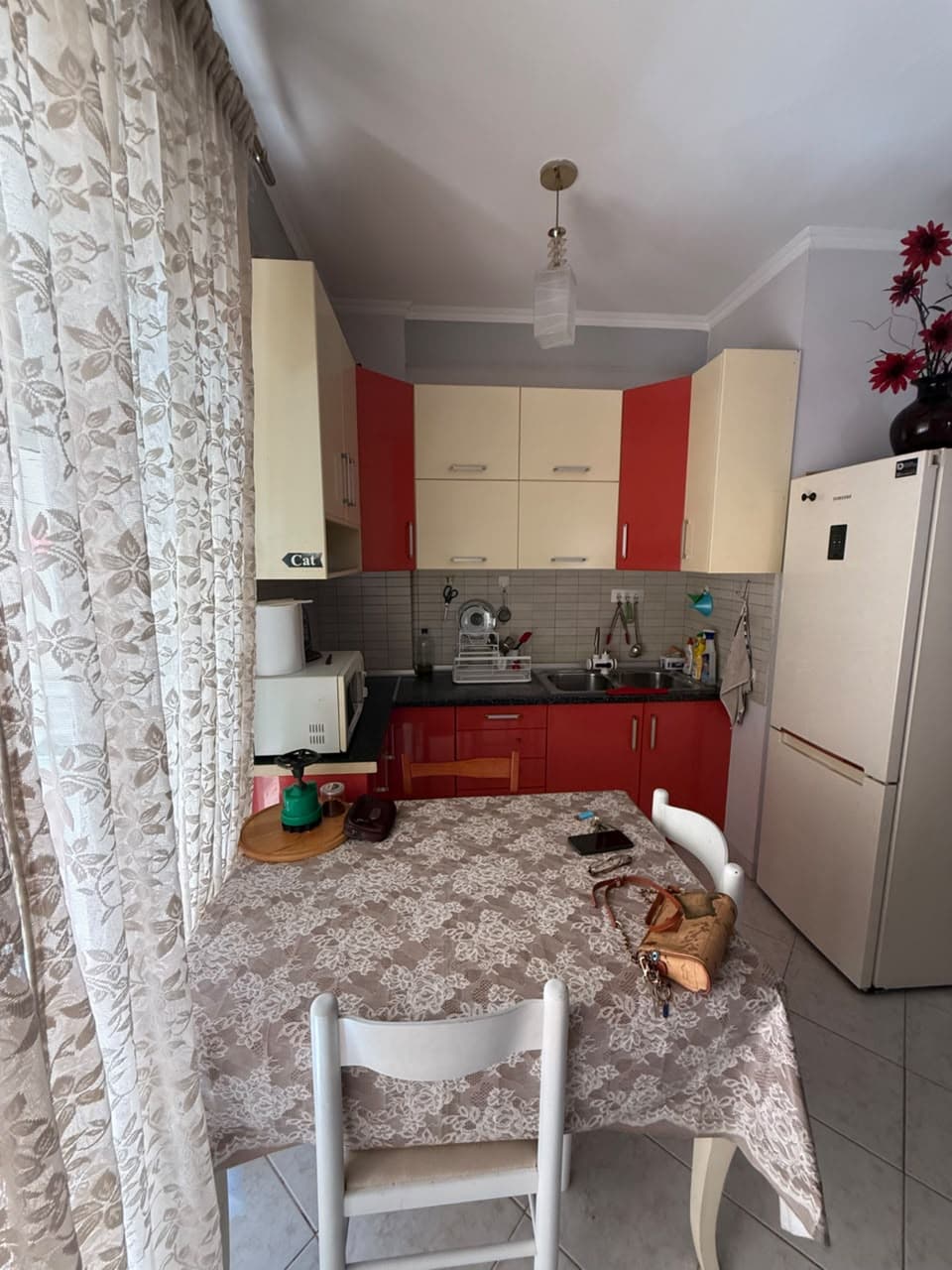 Shitet apartament 1+1 tek Kodra e Diellit 2