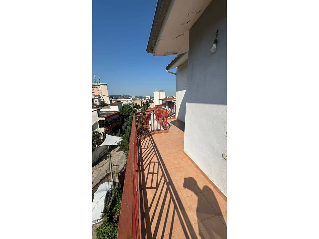 Apartament 2+1 me Qira tek Ali Demi, Tiranë - 450€ | 130 m² 4