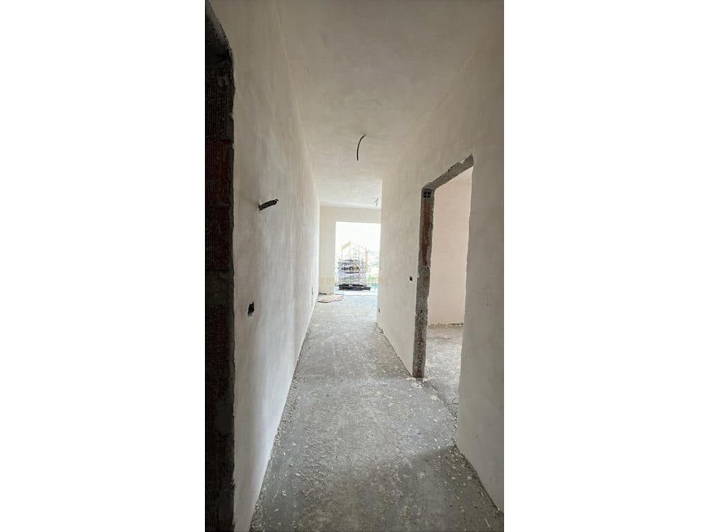 Shitet Apartament 1+1 ne Paskuqan 2
