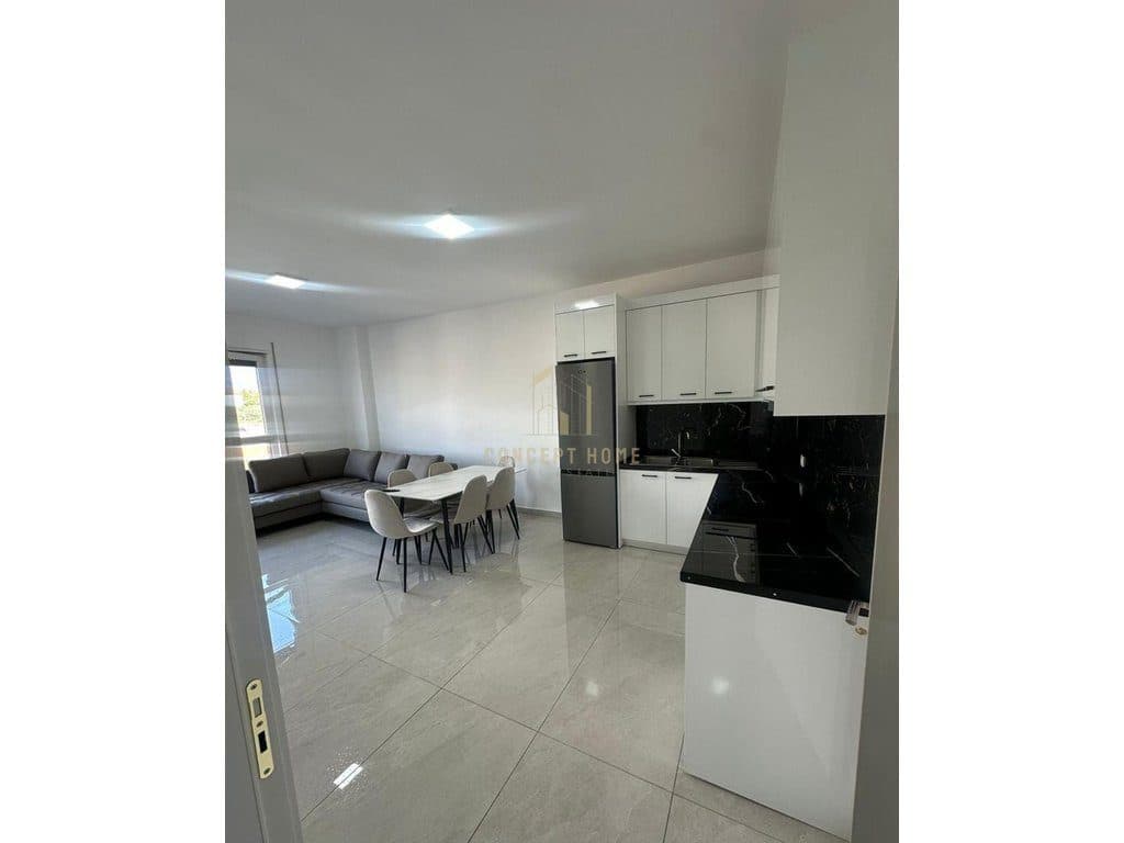 Apartament 2+1+2+P Me Qira në Tiranë - 600€ | 103 m² 3