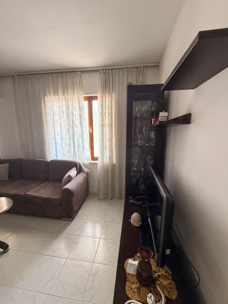 Shitet apartament 3+1 ne Ali Dem 2