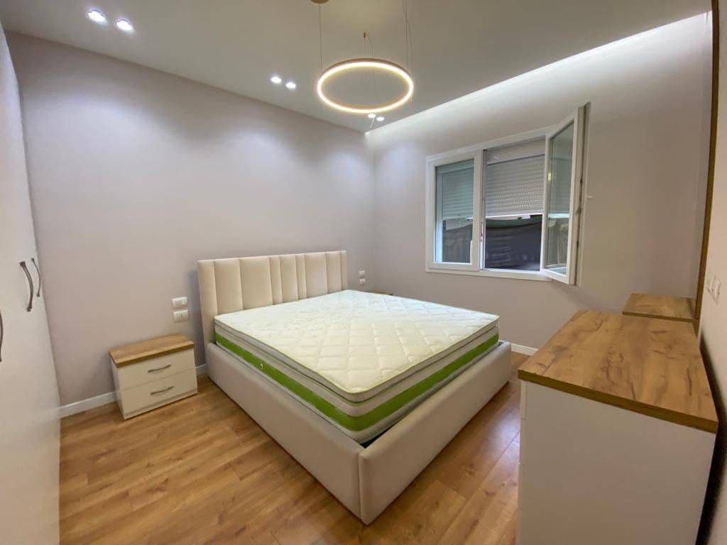 Jepet me qera apartament 2+1 tek Myslym Shyri 2