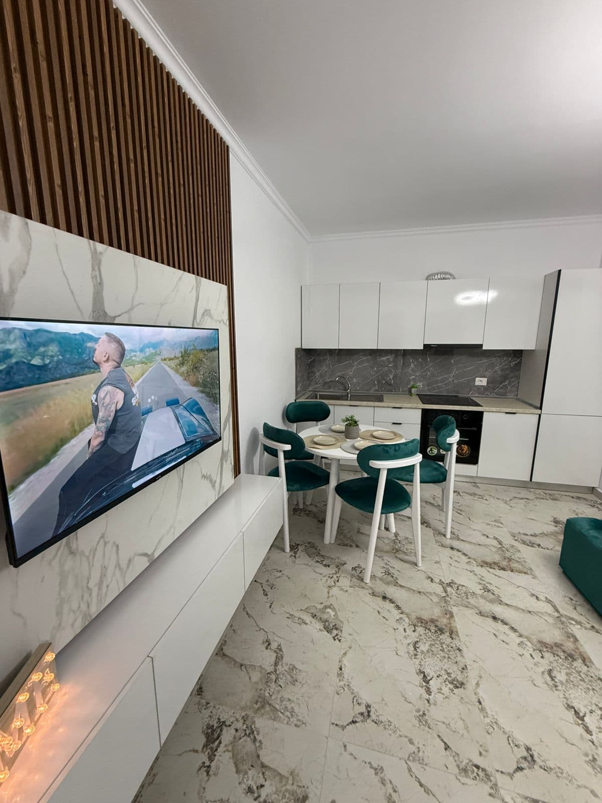 Shitet Apartament 1+1+ depo +parkimi te Shkembi kavajes 3