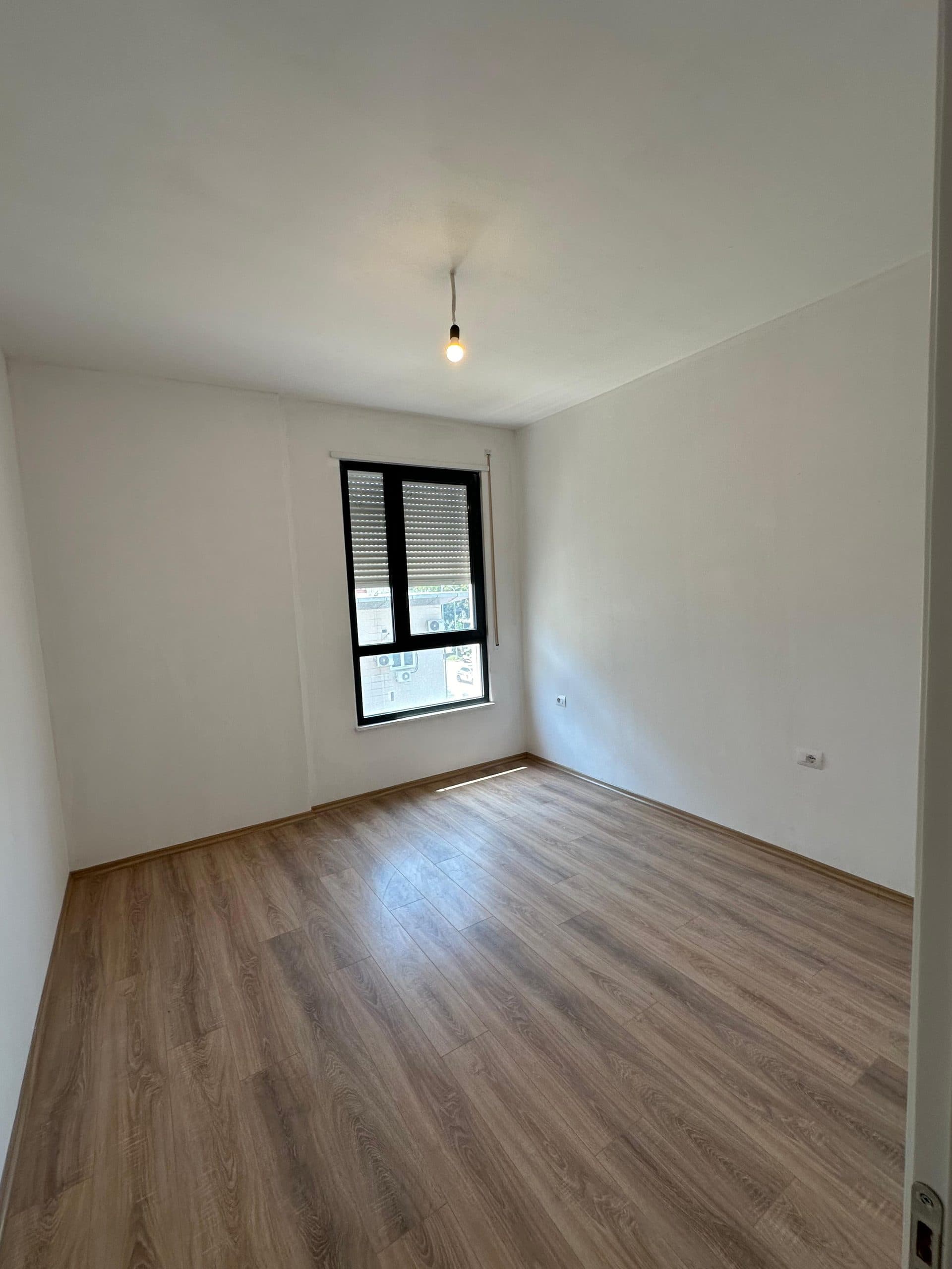 Jepet me qera Apartament 2+1 ne Kinostudio 2