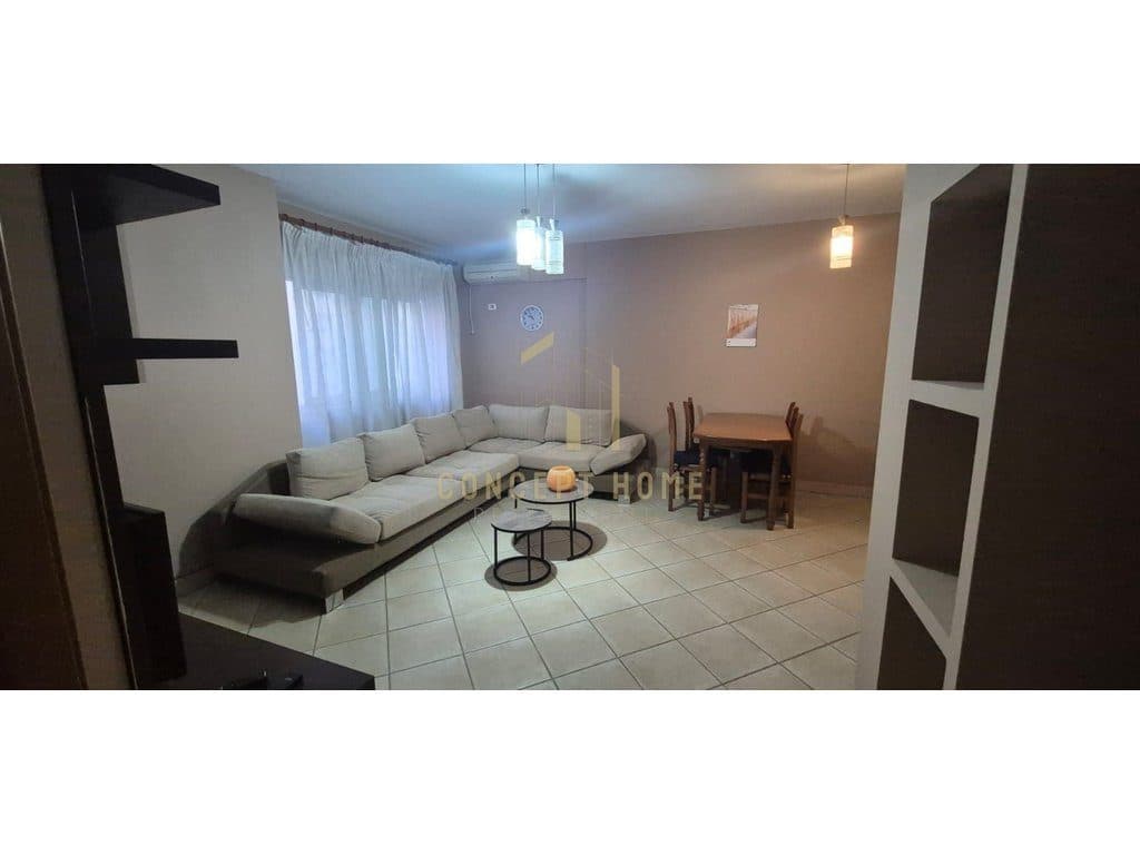 Jepet me qera apartamenti 2+1 te 21 Dhjetori 4