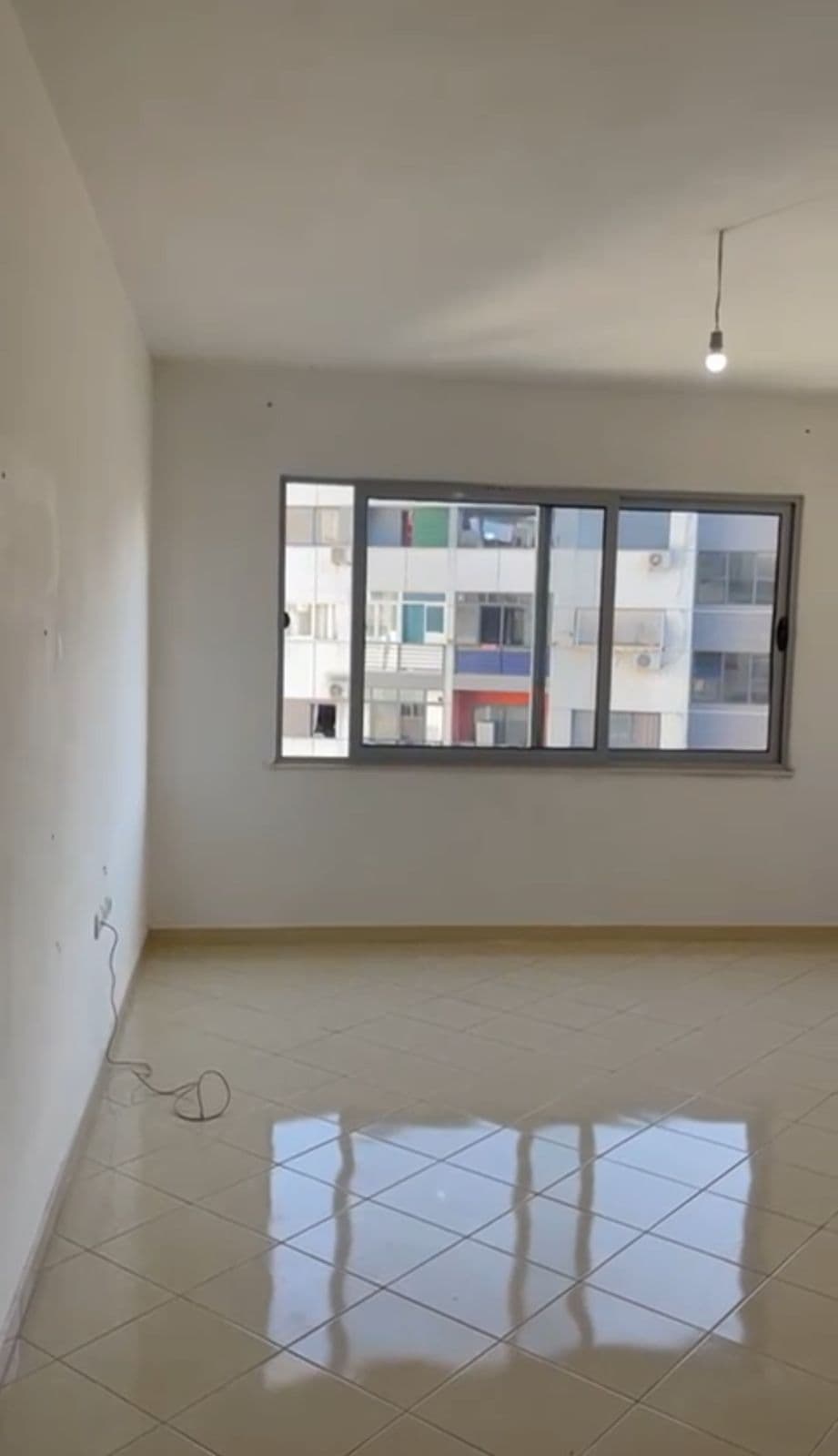 Jepet me qera apartament 2+1 ne Astir ( Kompleksi Molla)