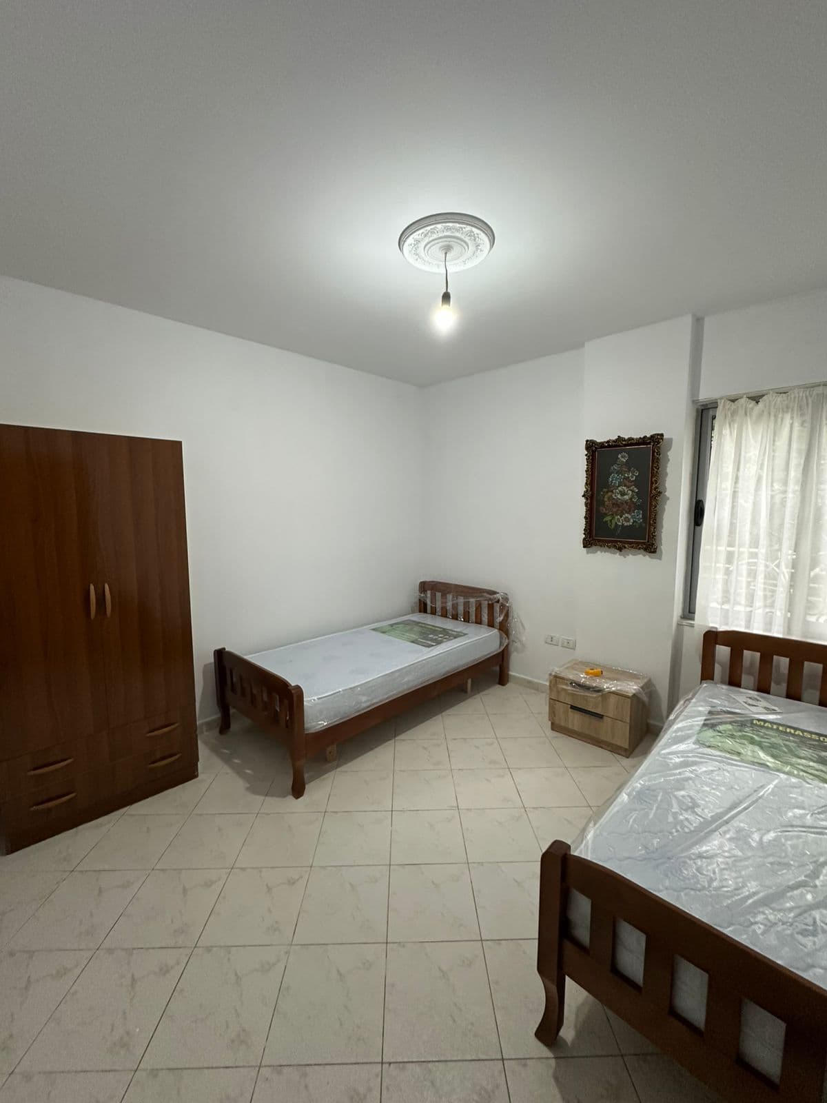 Jepet me qera apartament 2+1 ne Fresk 2