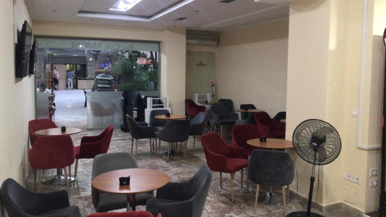 Shitet ambient biznesi tek Komuna e Parisit 3