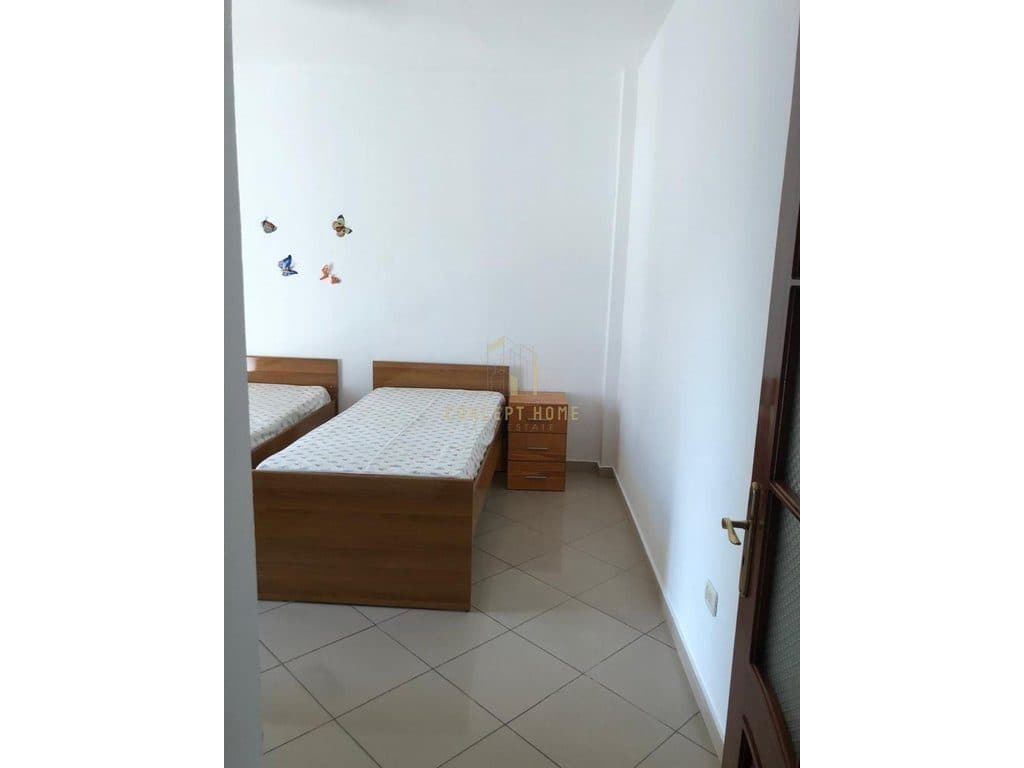 Jepet me qera apartament 2+1 tek mine peza 3