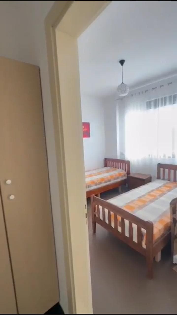 Jepet me qera shtepi 2+1+2Te Casa Italia. 4
