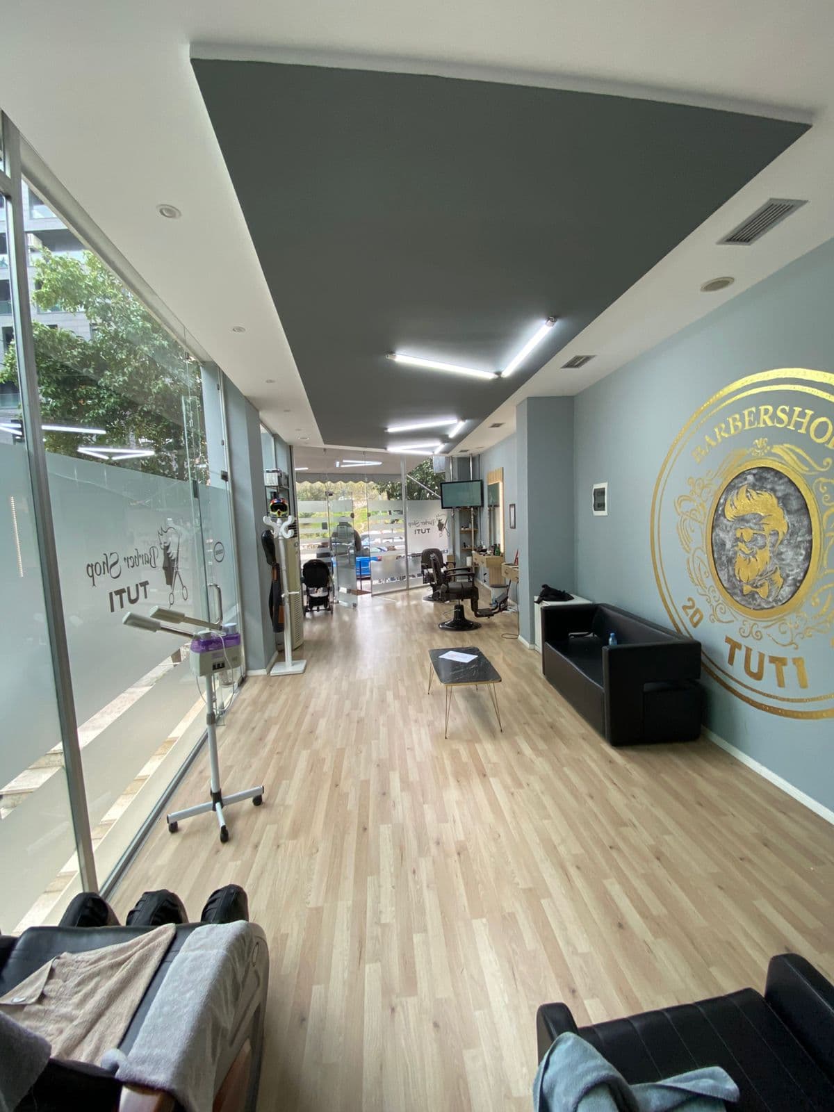 Jepet ambient me qera tek Komuna e Parisit/1500€ 2