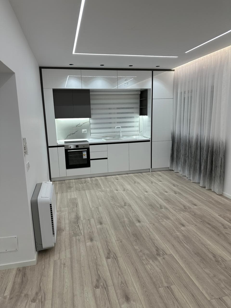 Jepet me qera apartment 2+1 ne Bllok- 800€/muaji 2
