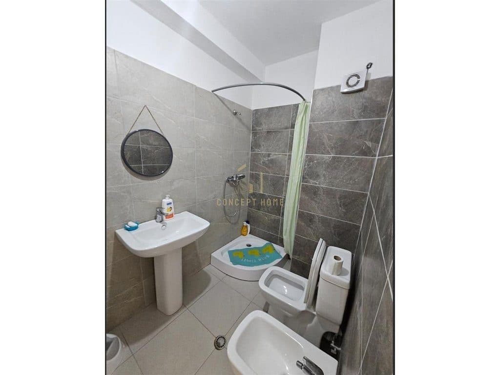 Shitet apartament 2+1+2 ne Fresk 4