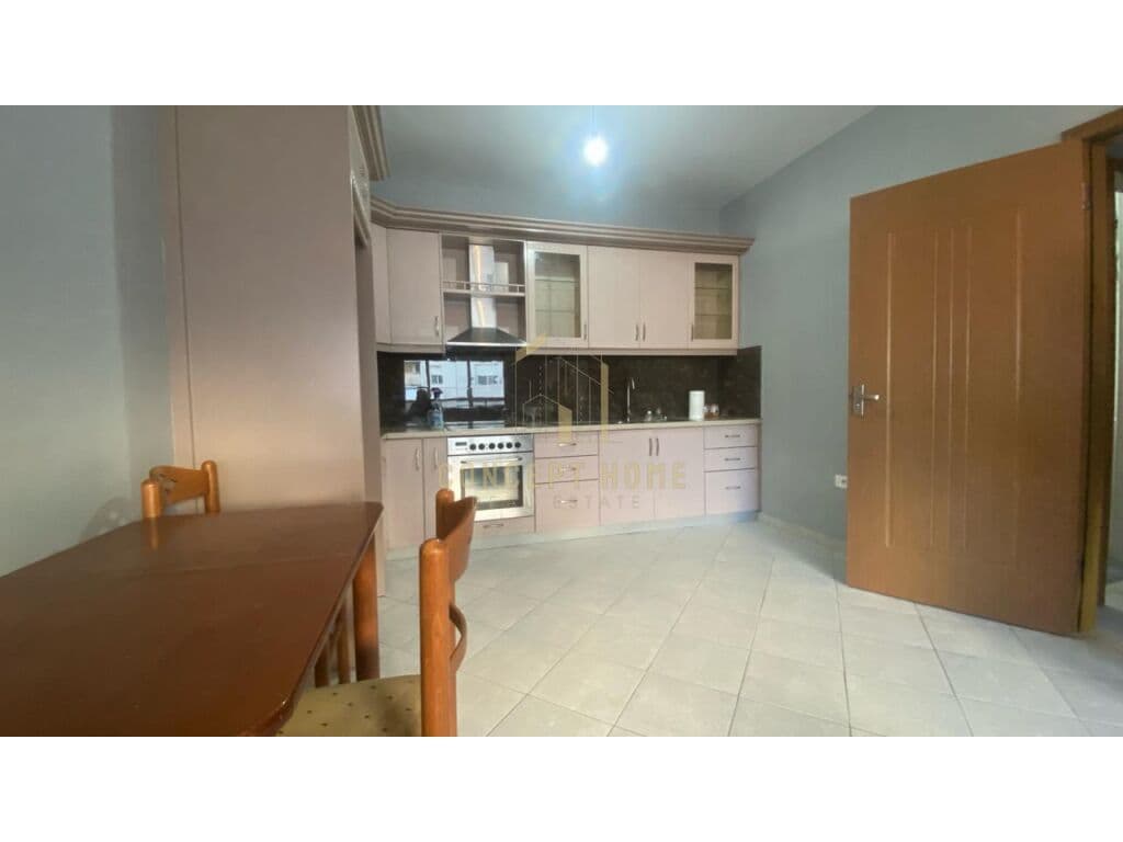 Apartament 2+1 me qira në Misto Mame, Tiranë - 400€ | 96 m² 4