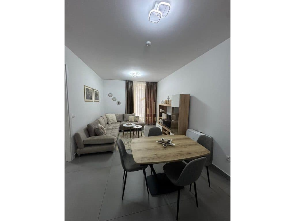 Jepet me qera apartament 2+1 + Parkim Liqeni Thate ( Forest Residence) 2