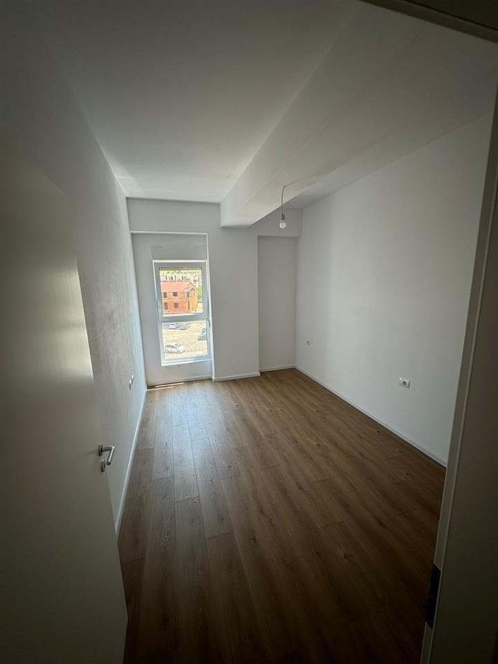 Shitet apartament 1+1 Ne Ali Dem
