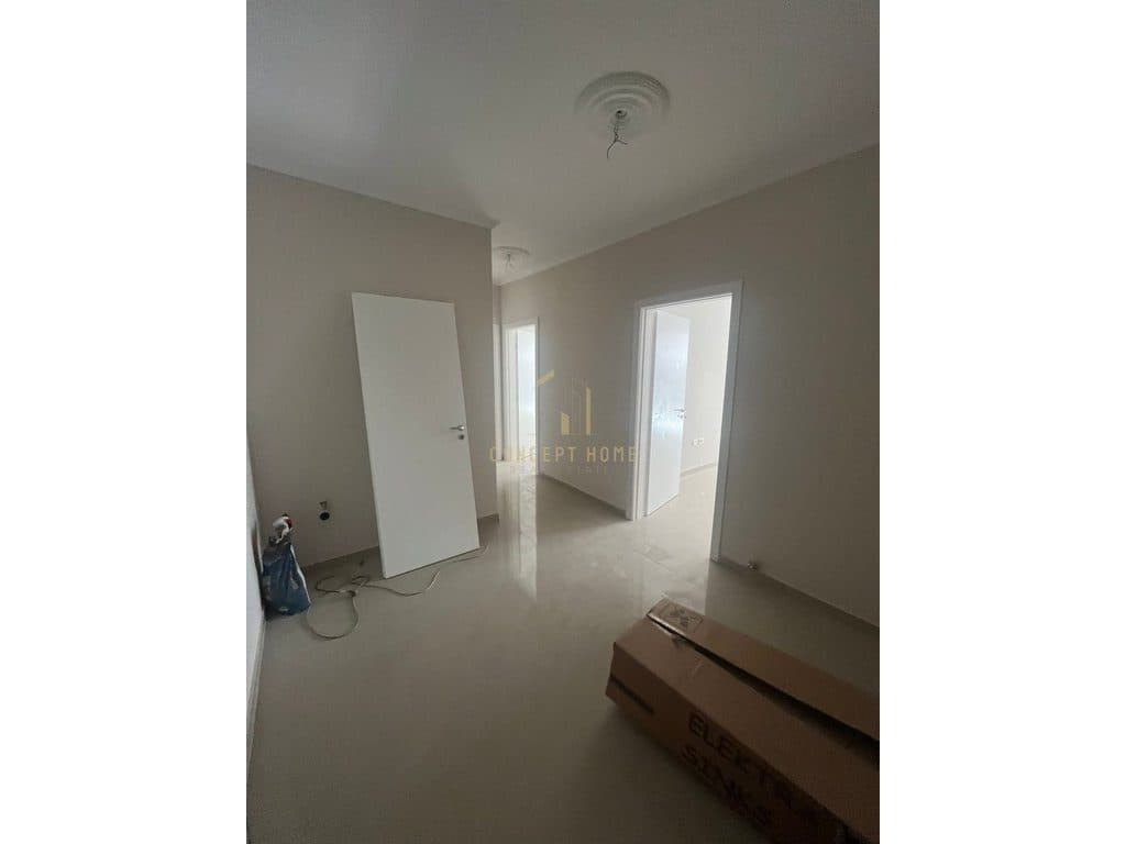 Shitet apartament 2+1 ne Kamez 2