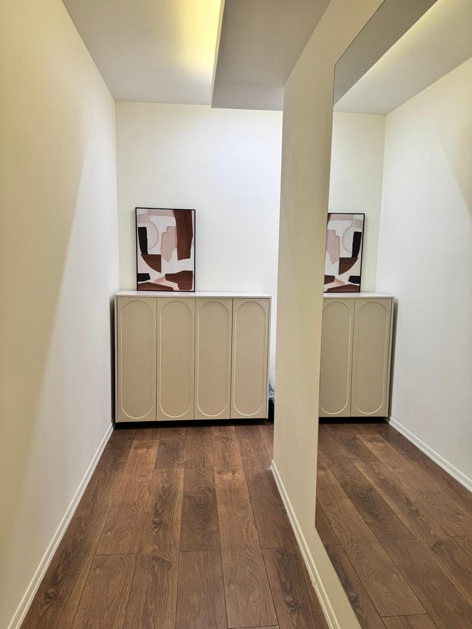 Apartament me qera 2+1+post parkimi ne Xhamllik. 4