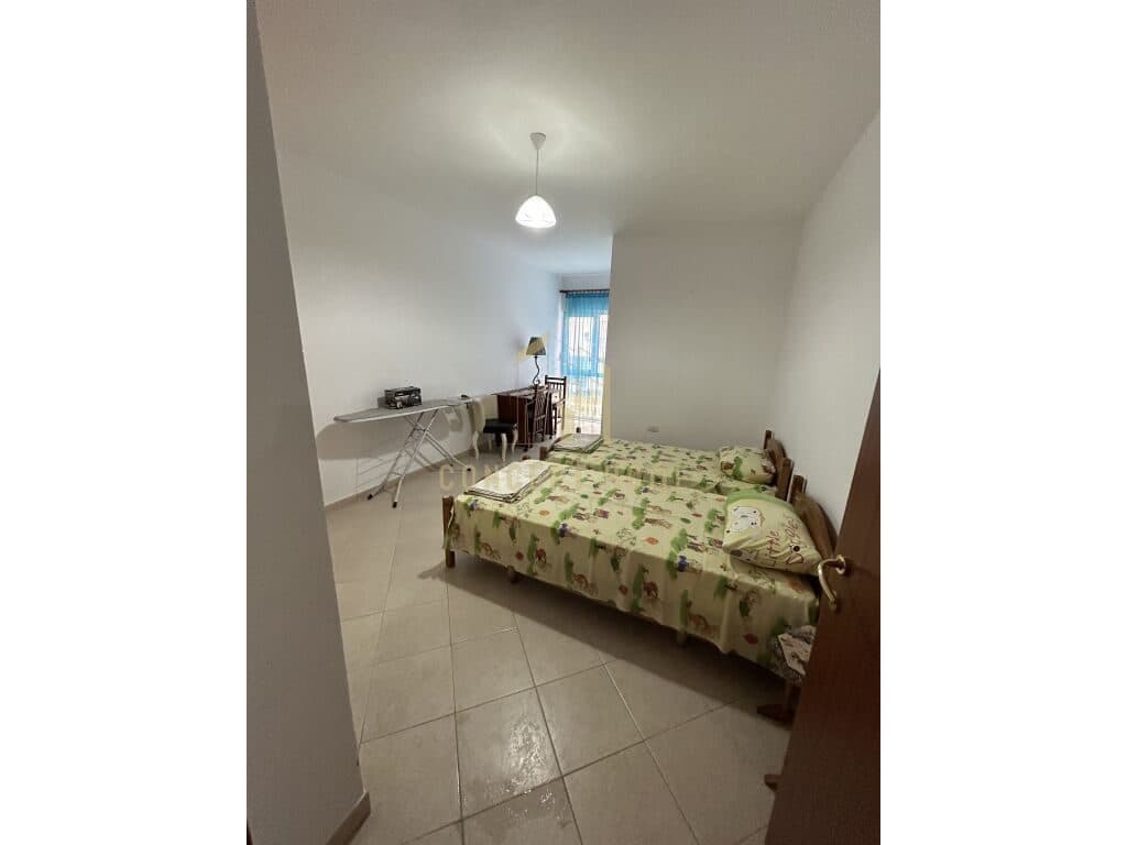 Jepet me qera apartament 2+1+2 tek Zogu i Zi- 650€\muaji 4