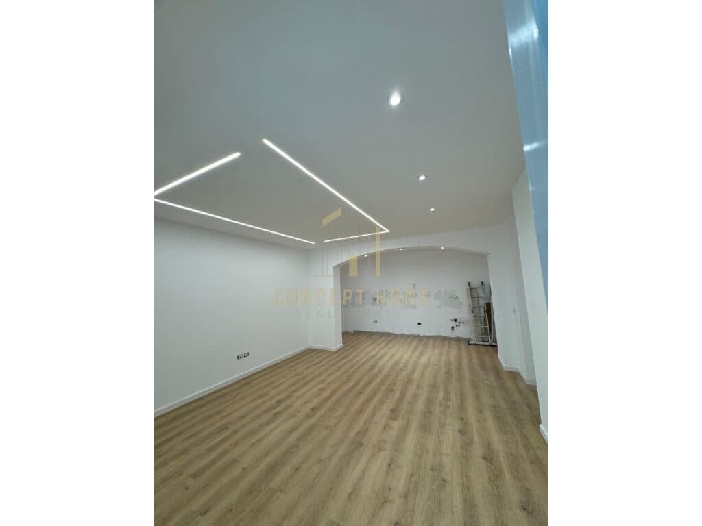 Shitet apartament 2+1 prane Kodra e Diellit- 170.000 euro