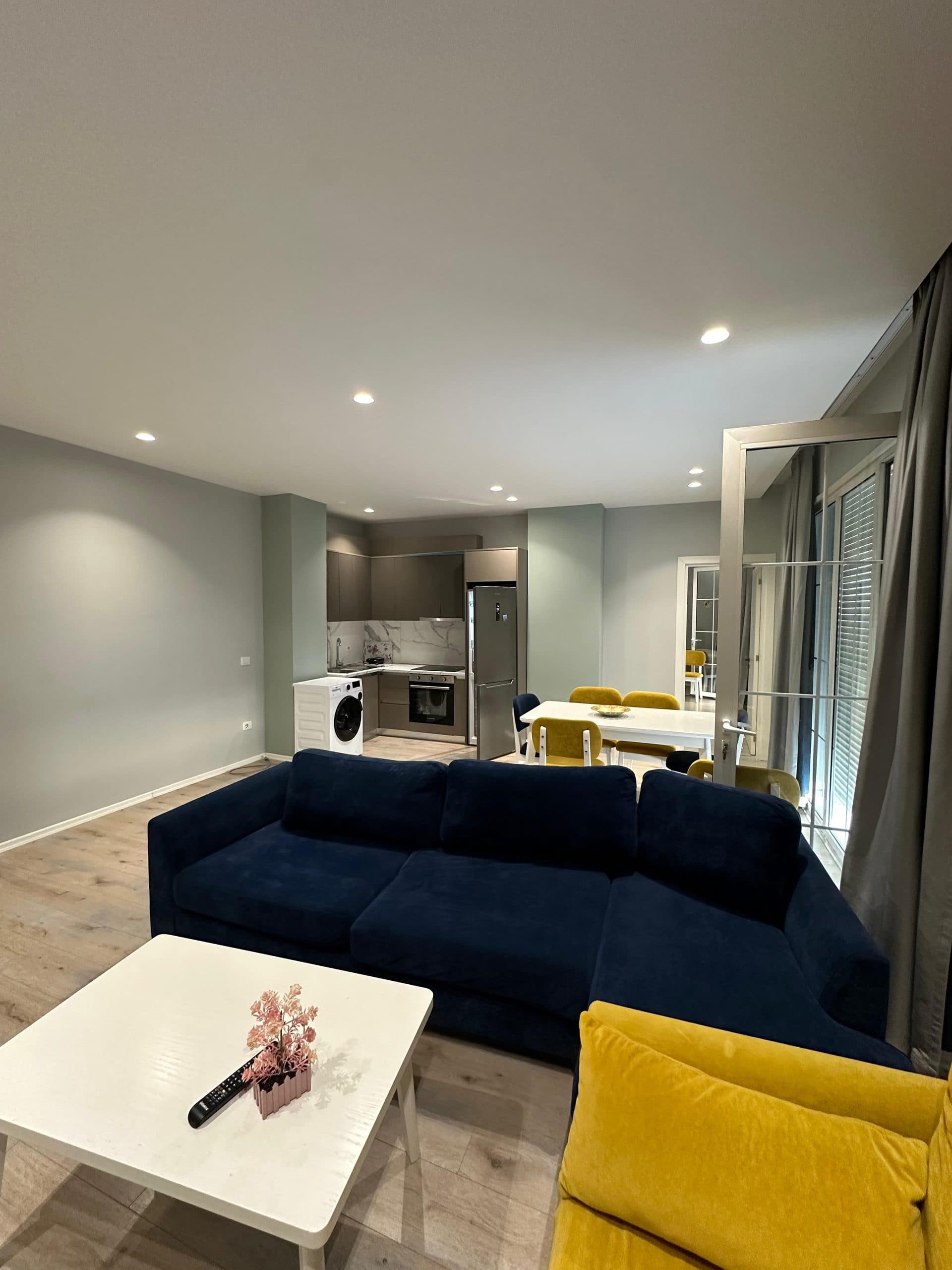 Apartament Modern 1+1 me Qira në Kamëz, Tiranë - 45.000 Lekë | 80 m² 2
