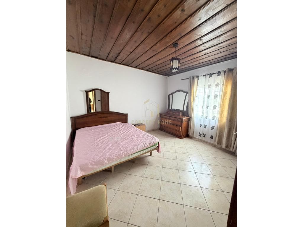 Jepet me qera shtepi private 3+1, ne Kamez 4