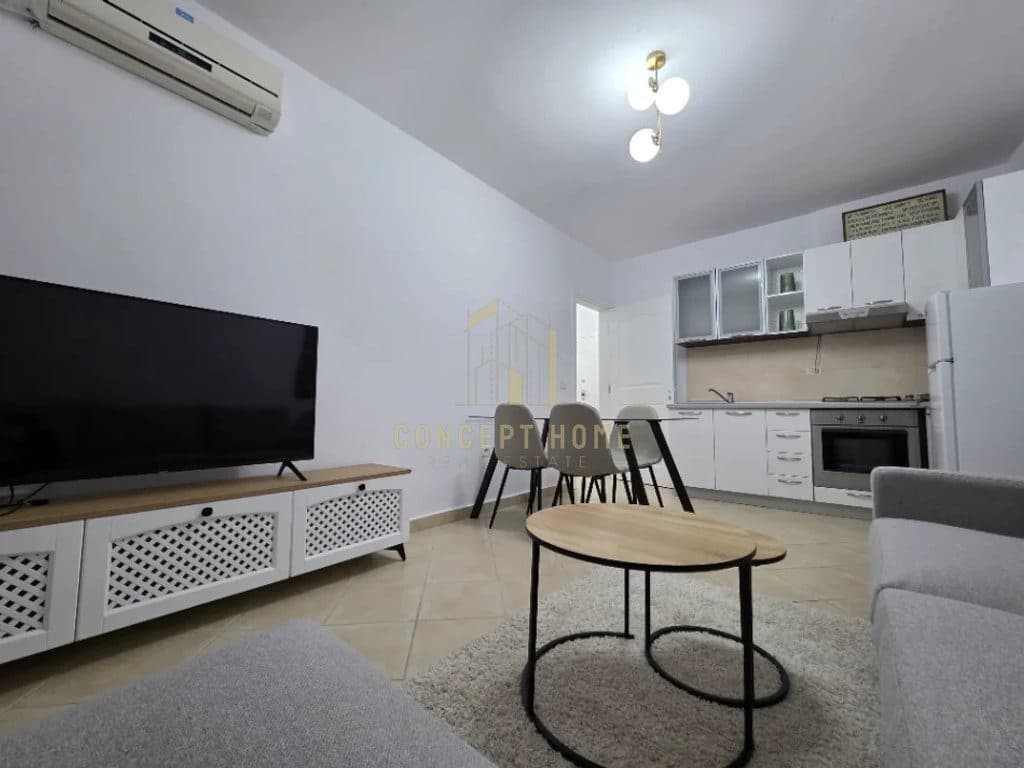 Apartament 1+1 me qera tek Ish Ekspozita. 2